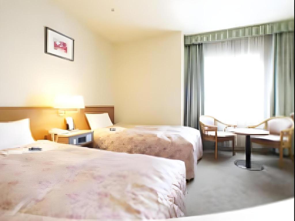 Pearl Hotel Ota Isesaki Екстер'єр фото
